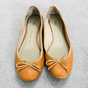 Tan/Caramel Ballet Flats with Bow